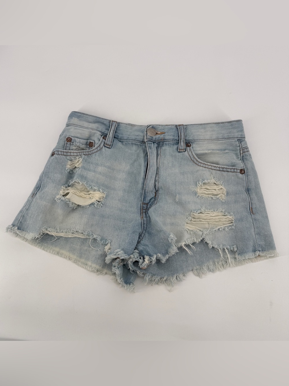 Aeropostale Vintage High Rise Shorty Cut Off Denim Shorts Size 2 Women’s